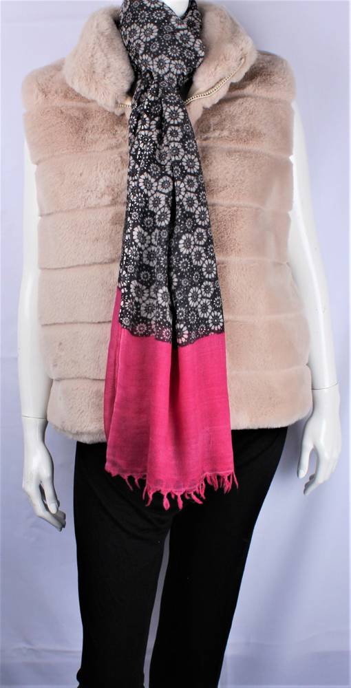ALICE & LILY SUPERIOR PURE WOOL super soft knit scarf  stars black/hotpink STYLE: SC/WIN19/W60W/BLKHP